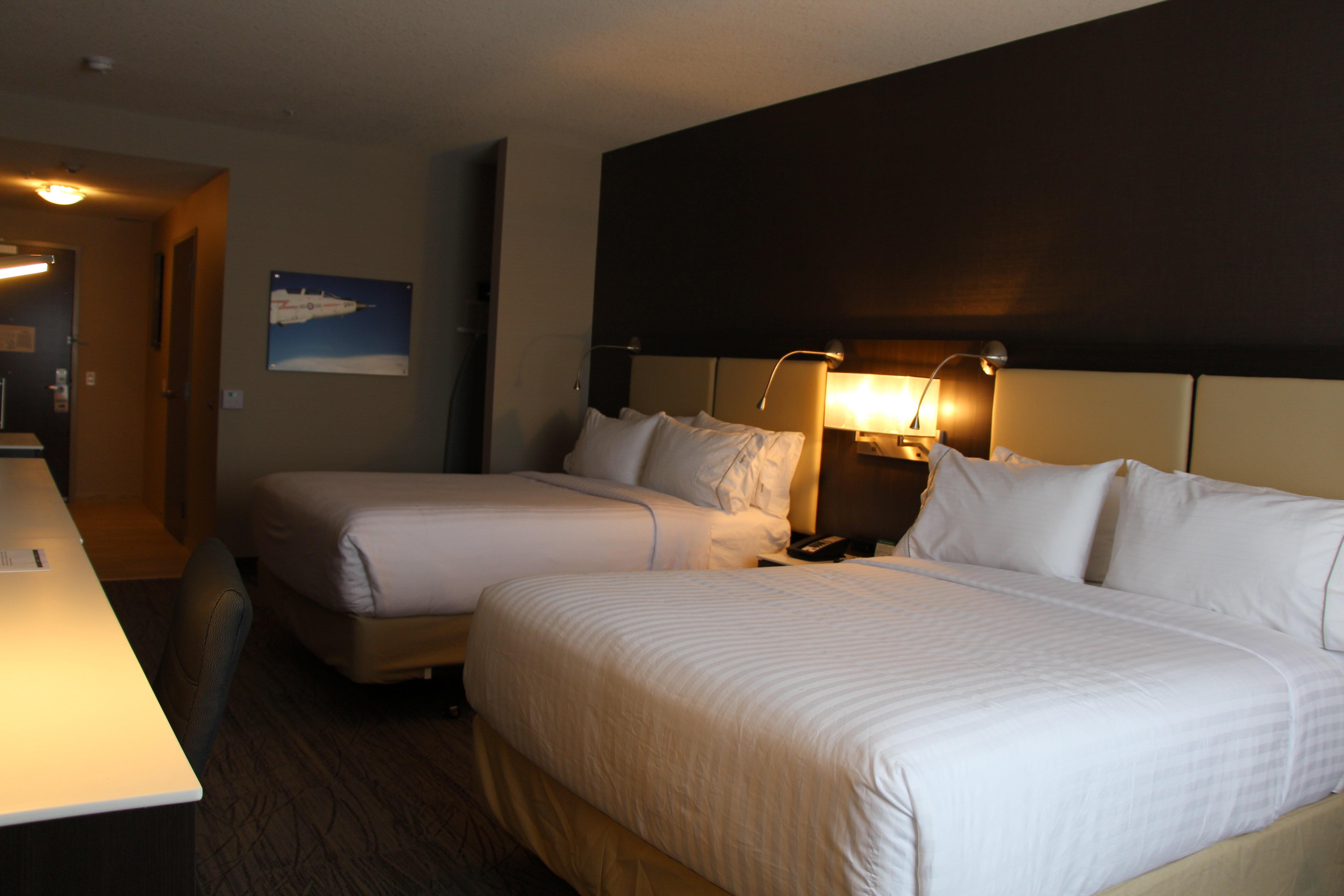 Holiday Inn Express & Suites Cold Lake By Ihg Εξωτερικό φωτογραφία