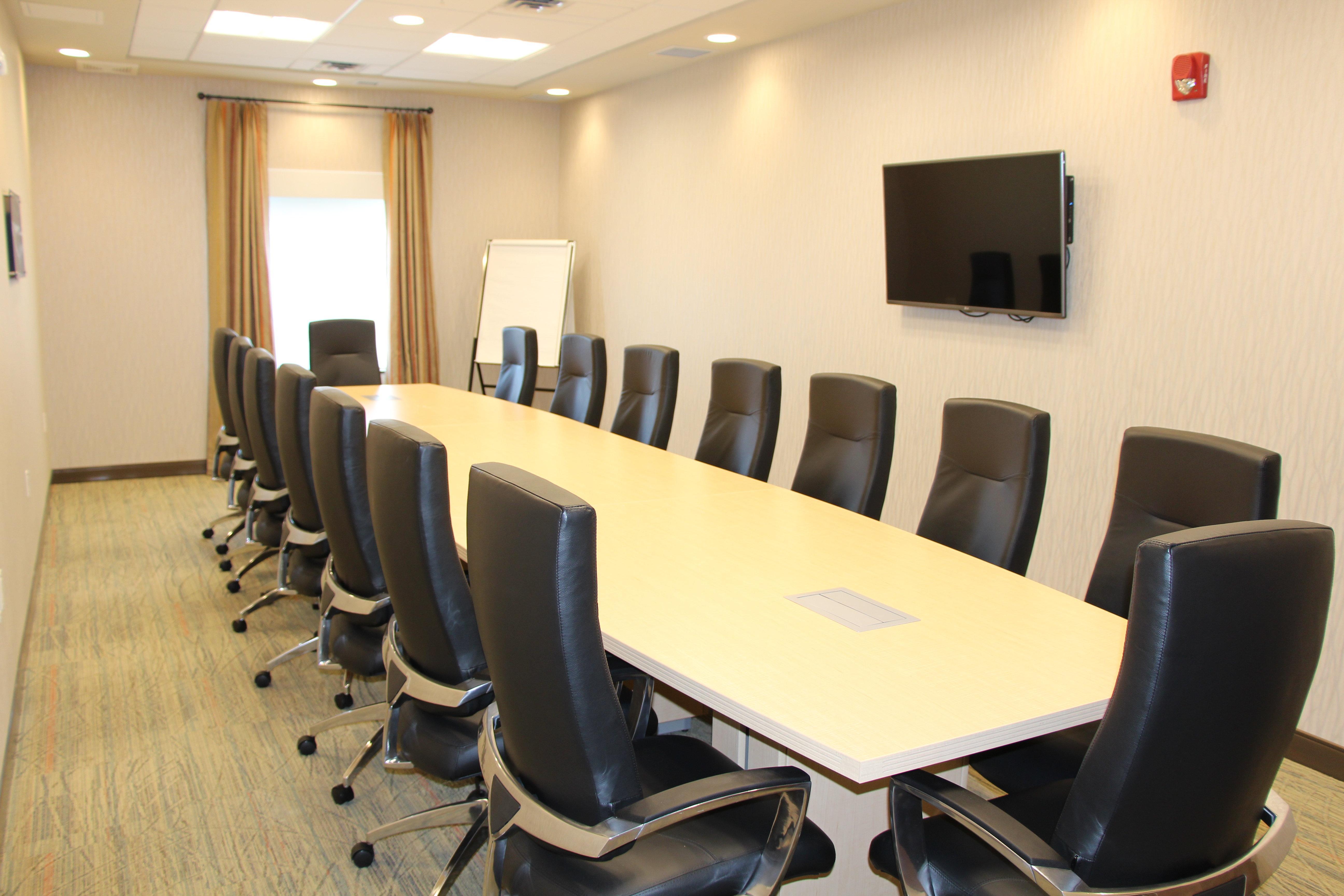 Holiday Inn Express & Suites Cold Lake By Ihg Εξωτερικό φωτογραφία