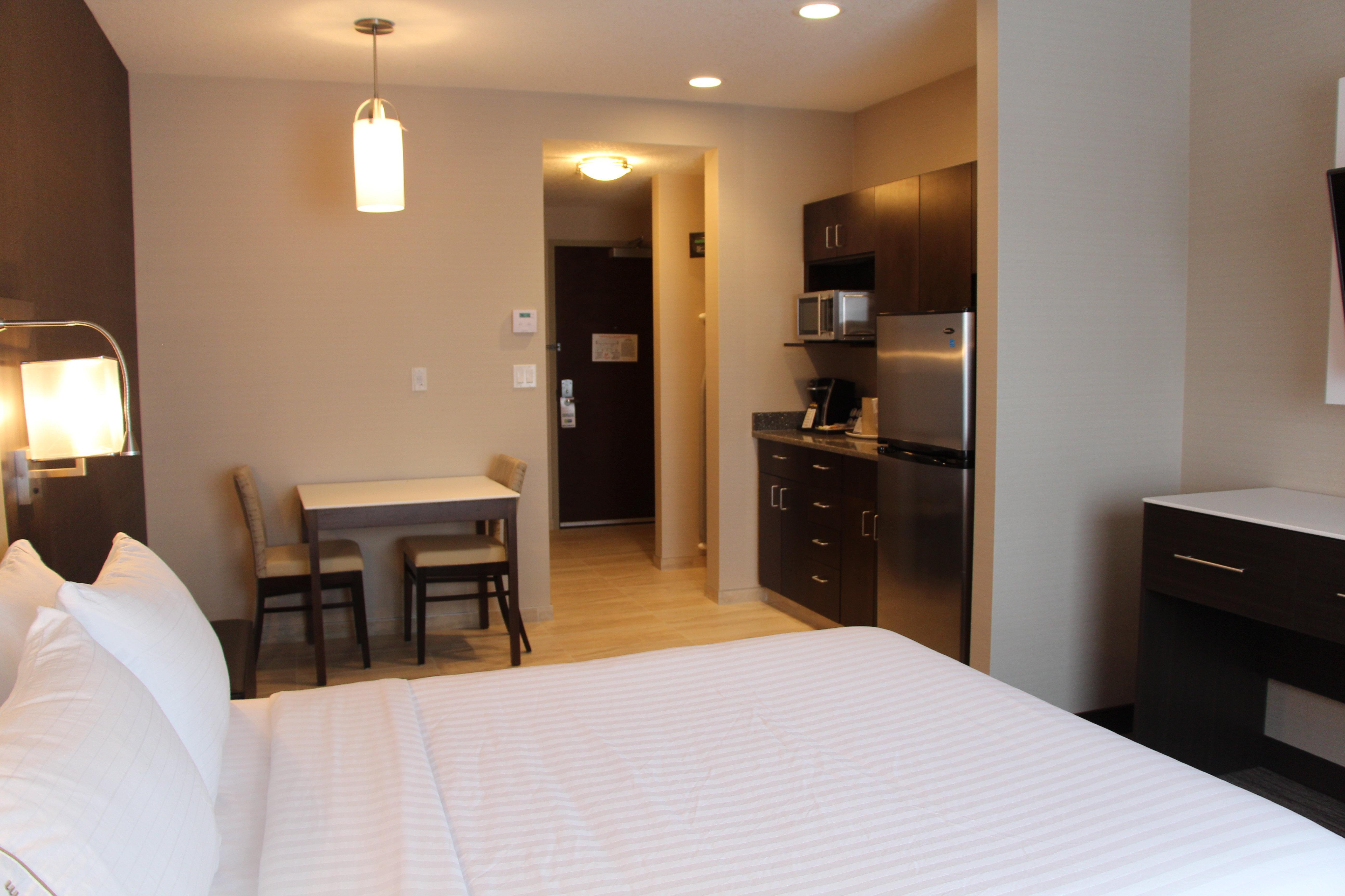 Holiday Inn Express & Suites Cold Lake By Ihg Εξωτερικό φωτογραφία
