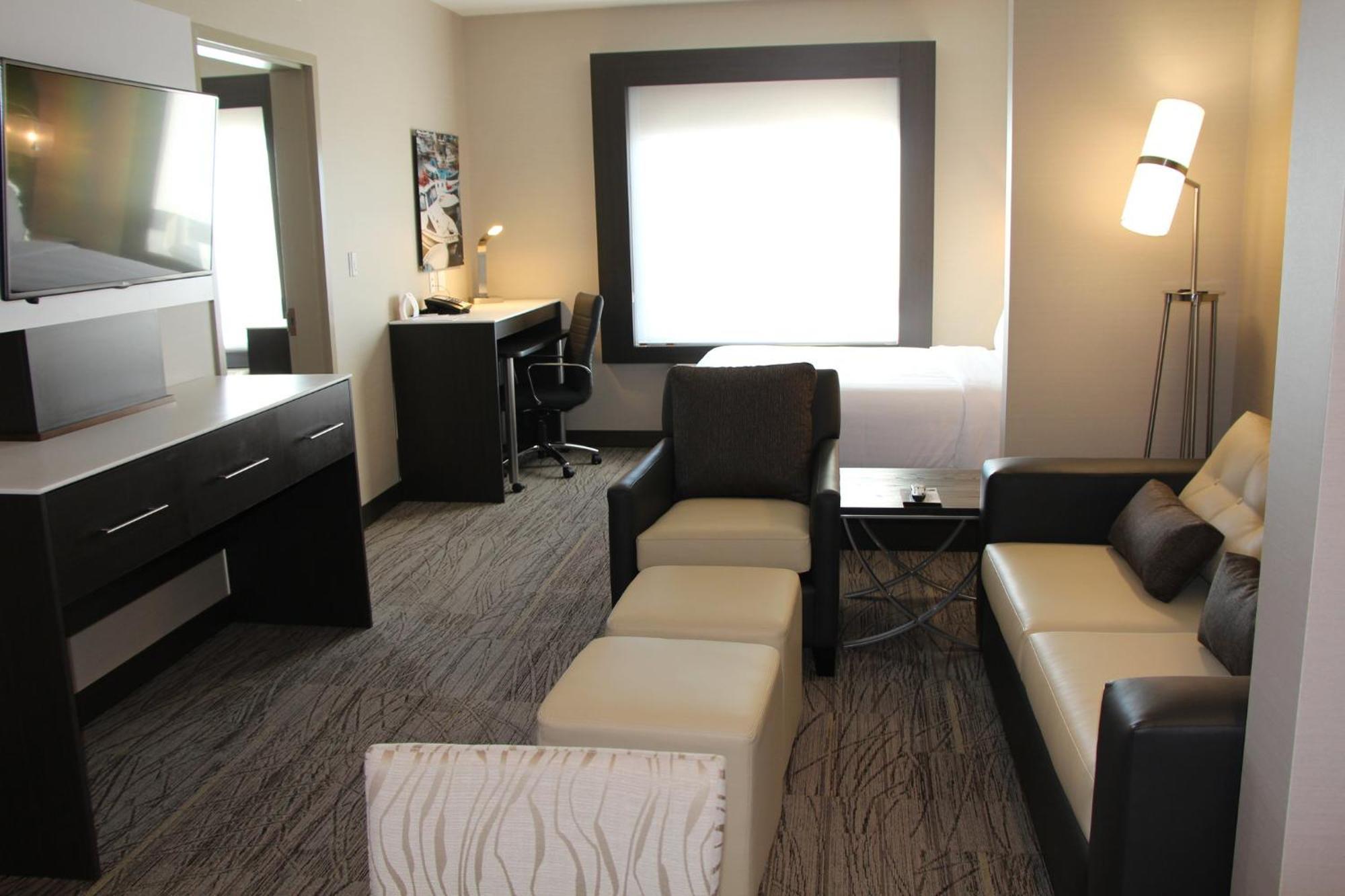 Holiday Inn Express & Suites Cold Lake By Ihg Εξωτερικό φωτογραφία